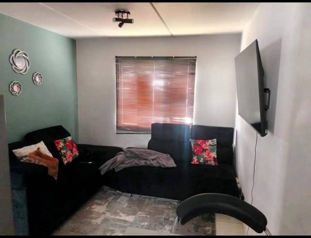 2 BEDROOM APARTMENT FOR SALE IN JABULANI